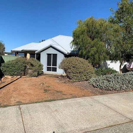 Sandalwood Guest Room Margaret River المظهر الخارجي الصورة